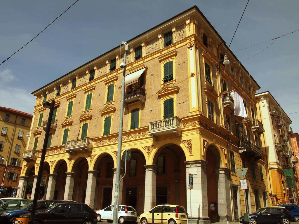Апартаменты Il Portico - La Spezia To Go 5Terre Экстерьер фото